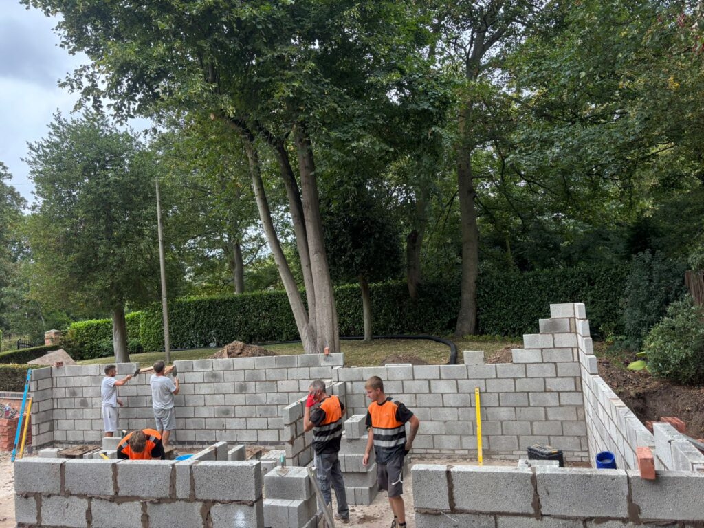 New build double garage under construction at Cadeby, blockwork going up